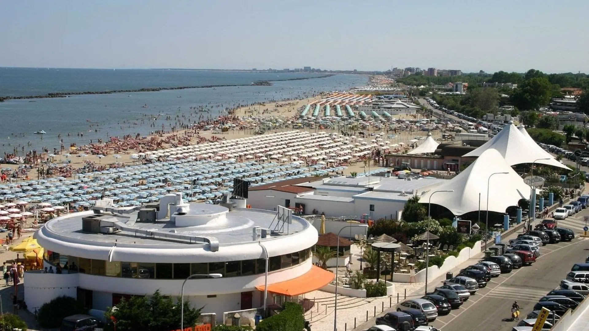 Einzimmerwohnung Im 2 Stock Mit Meerblick, Parkplatz Und Klimaanlage Lido delle Nazioni 0*,  Italien