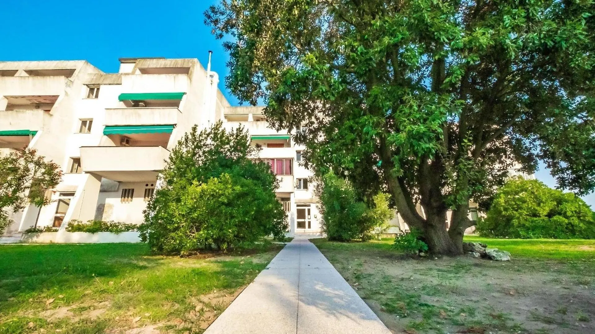 Einzimmerwohnung Im 2 Stock Mit Meerblick, Parkplatz Und Klimaanlage Lido delle Nazioni